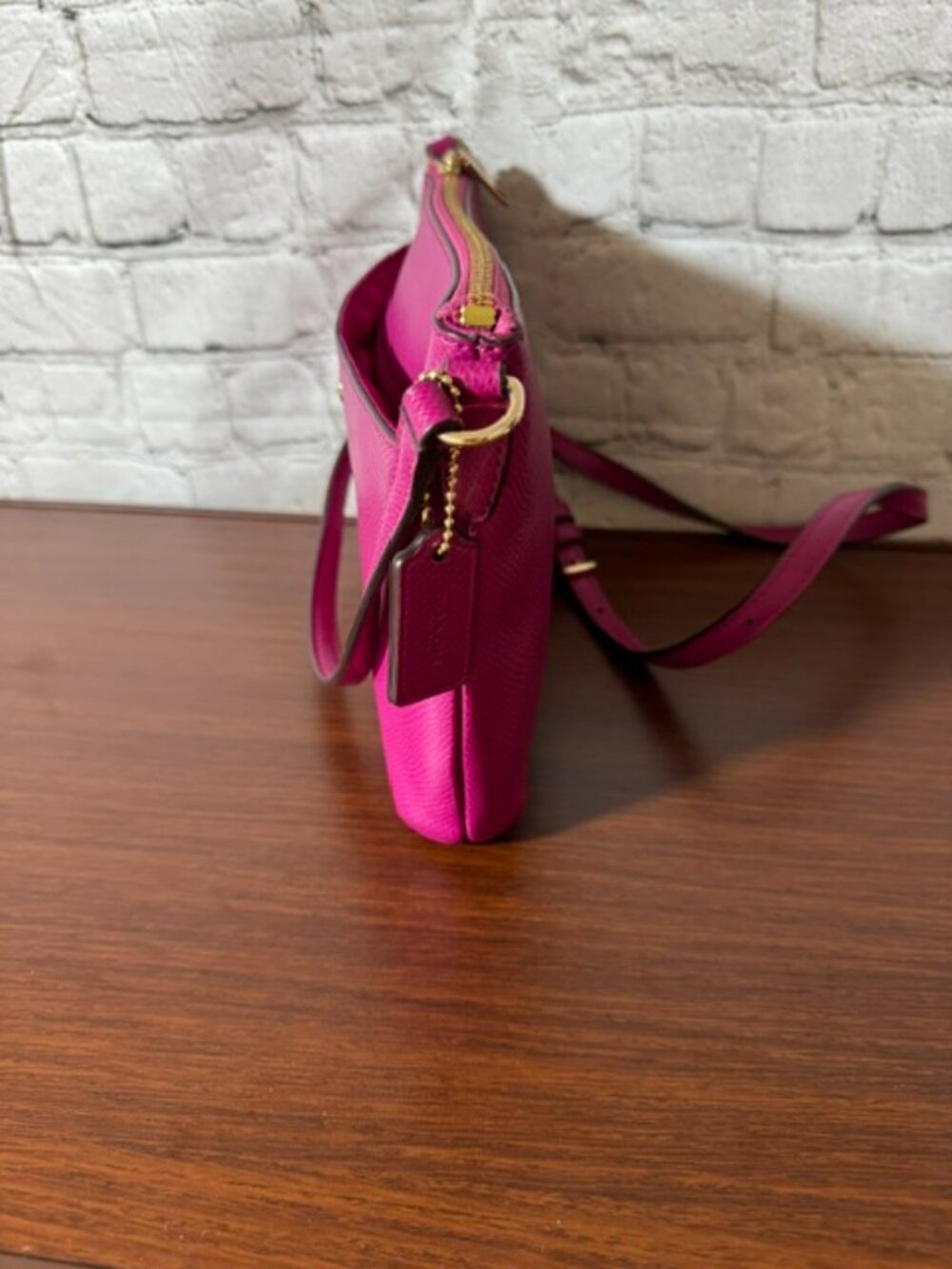 Coach East West Crossbody Fuchsia Pink Crossgrain Leather EUC - Picture 5 of 13